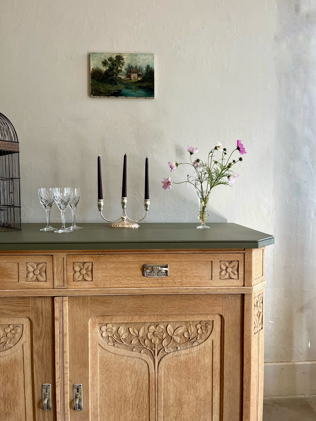 Buffet sculpté en chêne  Meubles Patine
