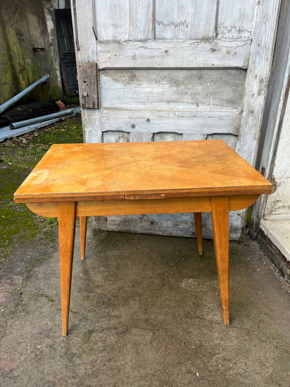 Table pieds compas avec allonges