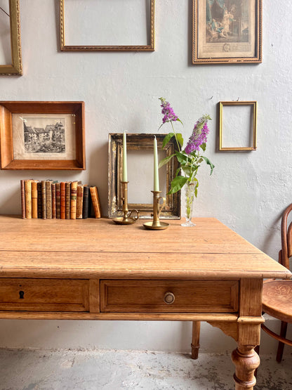 Bureau ancien en chêne/ table   Patine