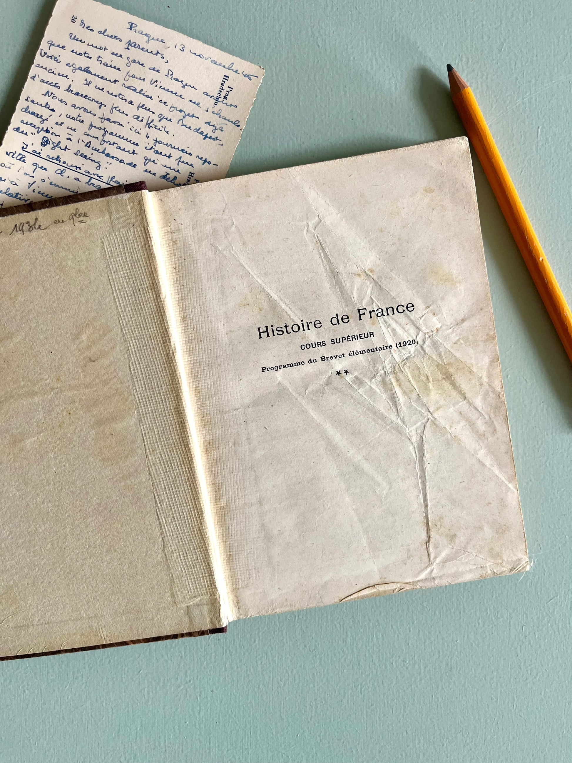 Livre ancien histoire de France  Décoration Patine