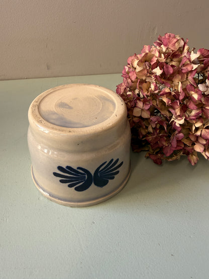 Pot en grès bleu de petite taille