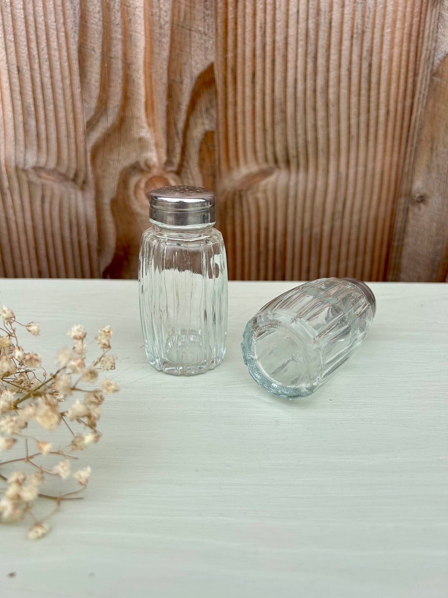 Salière et poivrière en verre