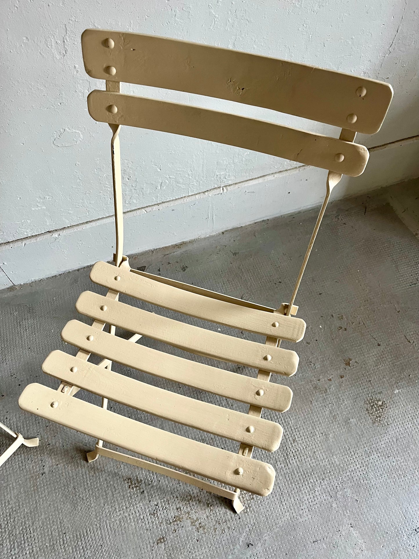 Paire de chaises de jardin anciennes  Meubles Patine