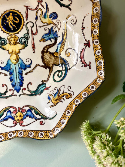 Assiette en faïence de Gien – décor Renaissance  Vaisselle Patine