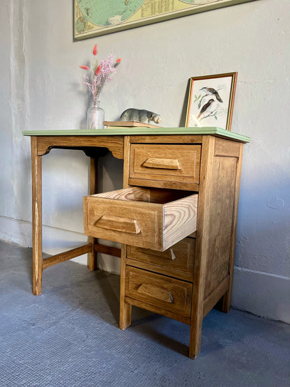Bureau enfant ancien