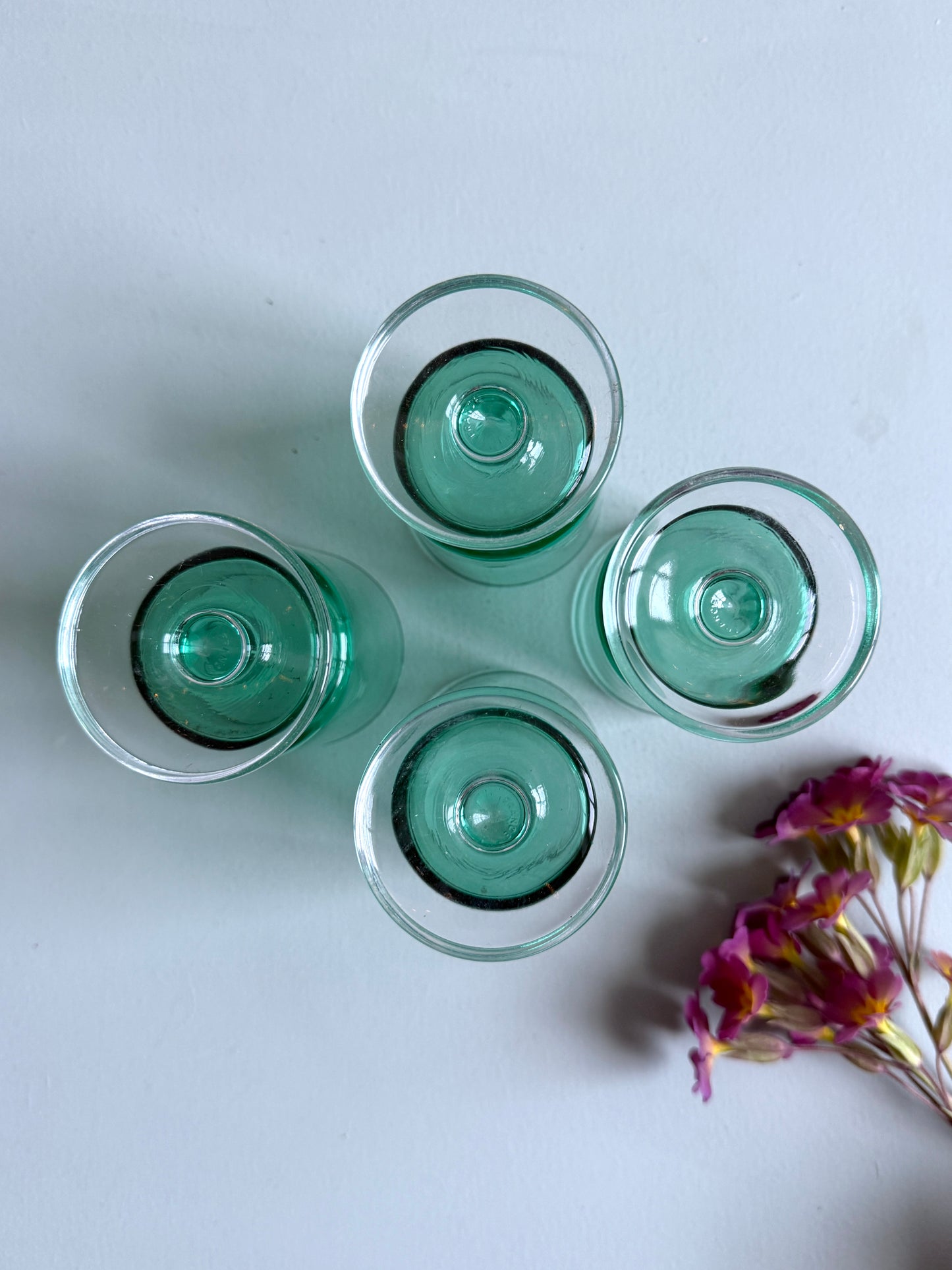 Verres à pied verts - lot de 4