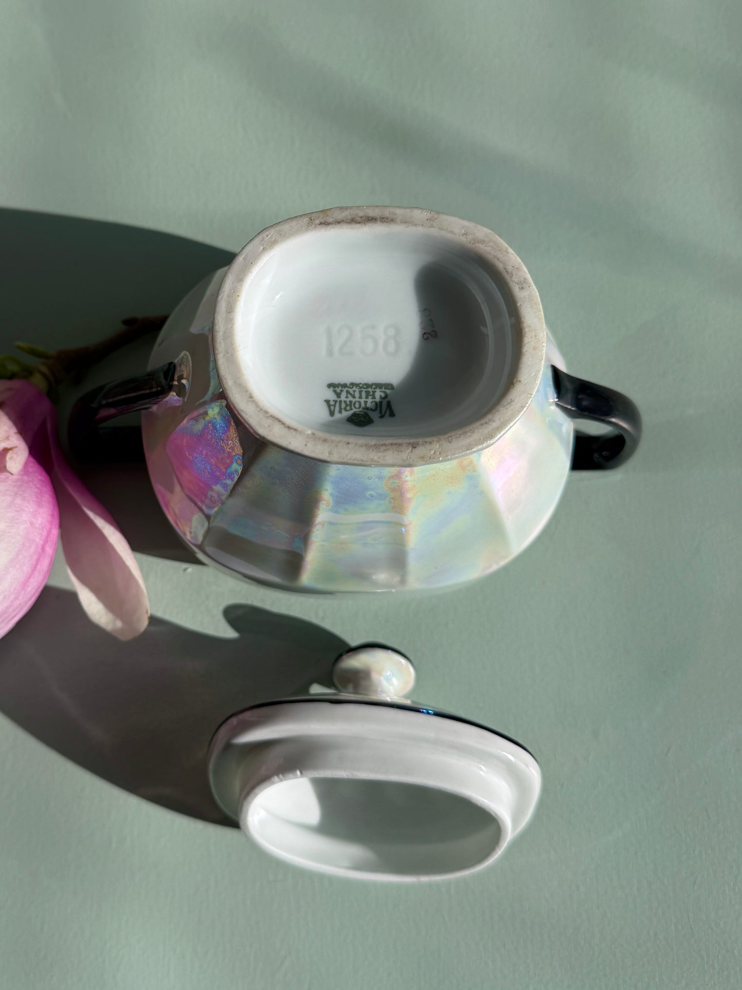 Sucrier en porcelaine style art déco anglais