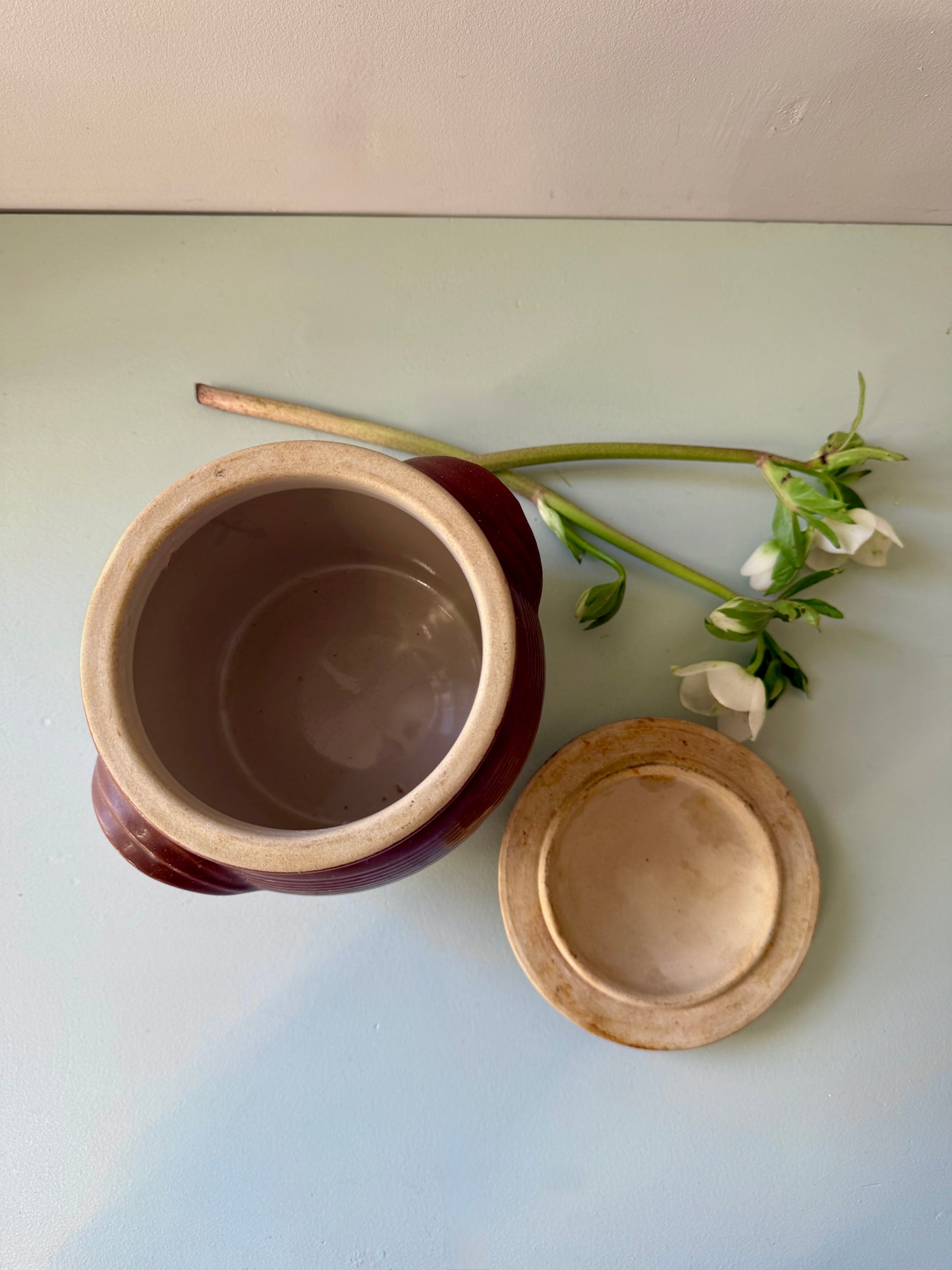 Pot à graisse en grès émaillé avec couvercle