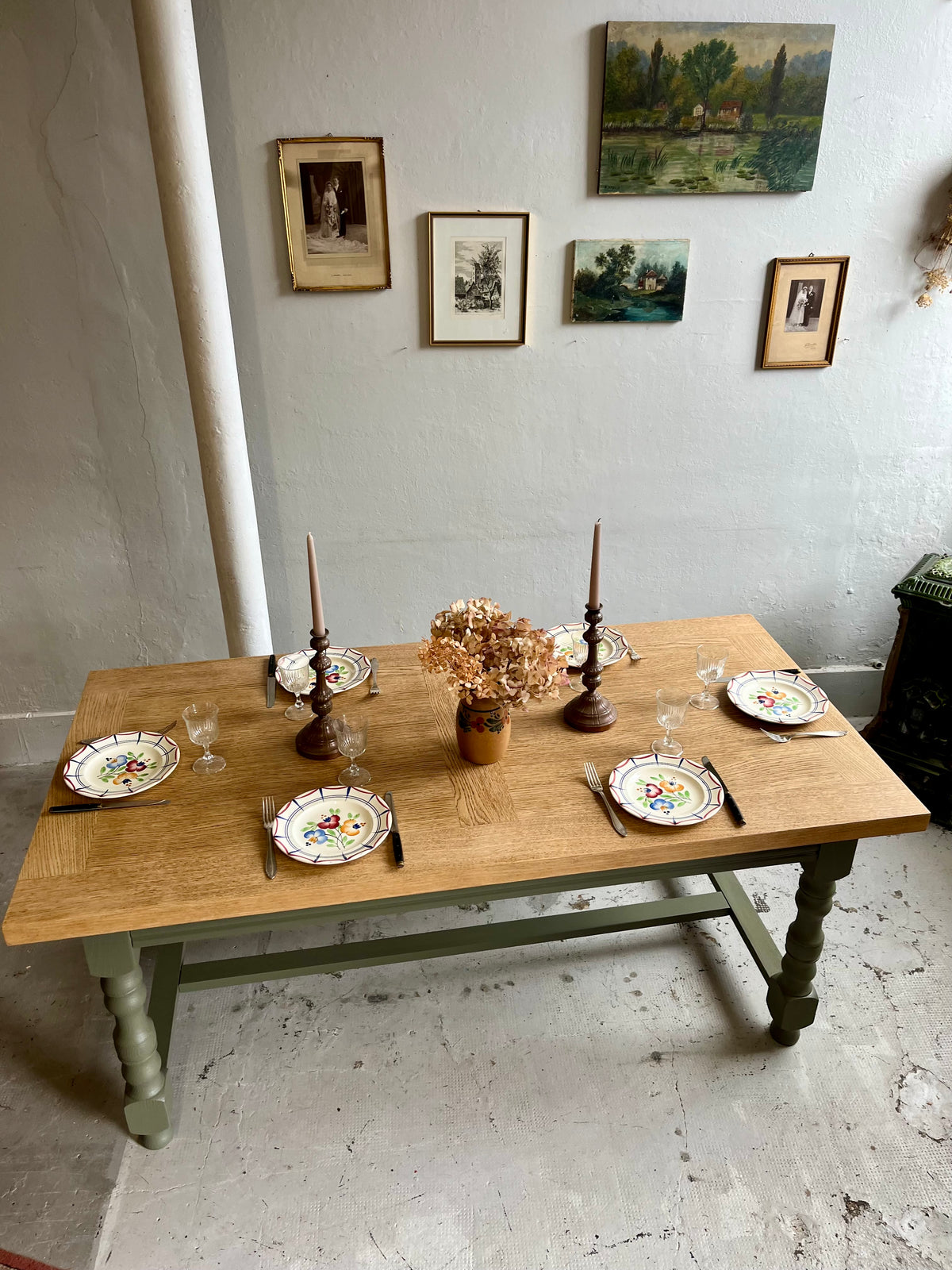 table de ferme rénovée pieds kaki bois clair rénovation meuble Alsace 