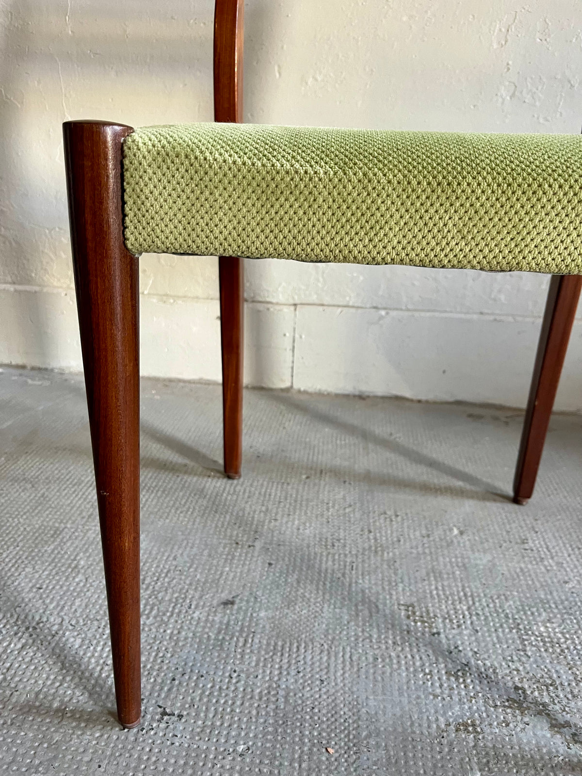 Chaises années 60 en teck style scandinave- lot de 3   Patine