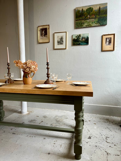 Table à manger vert et bois