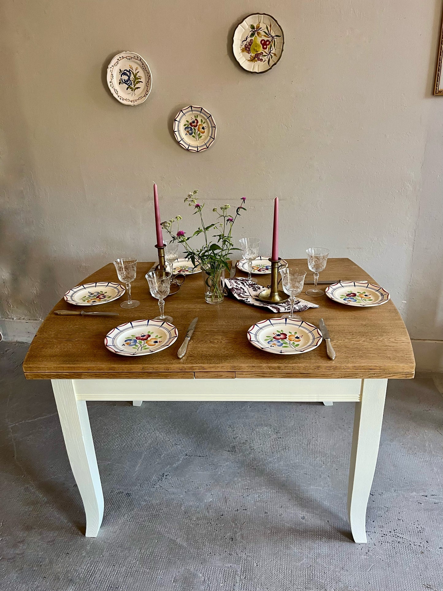 Tables ancienne bois et beige avec allonges  Meubles Patine