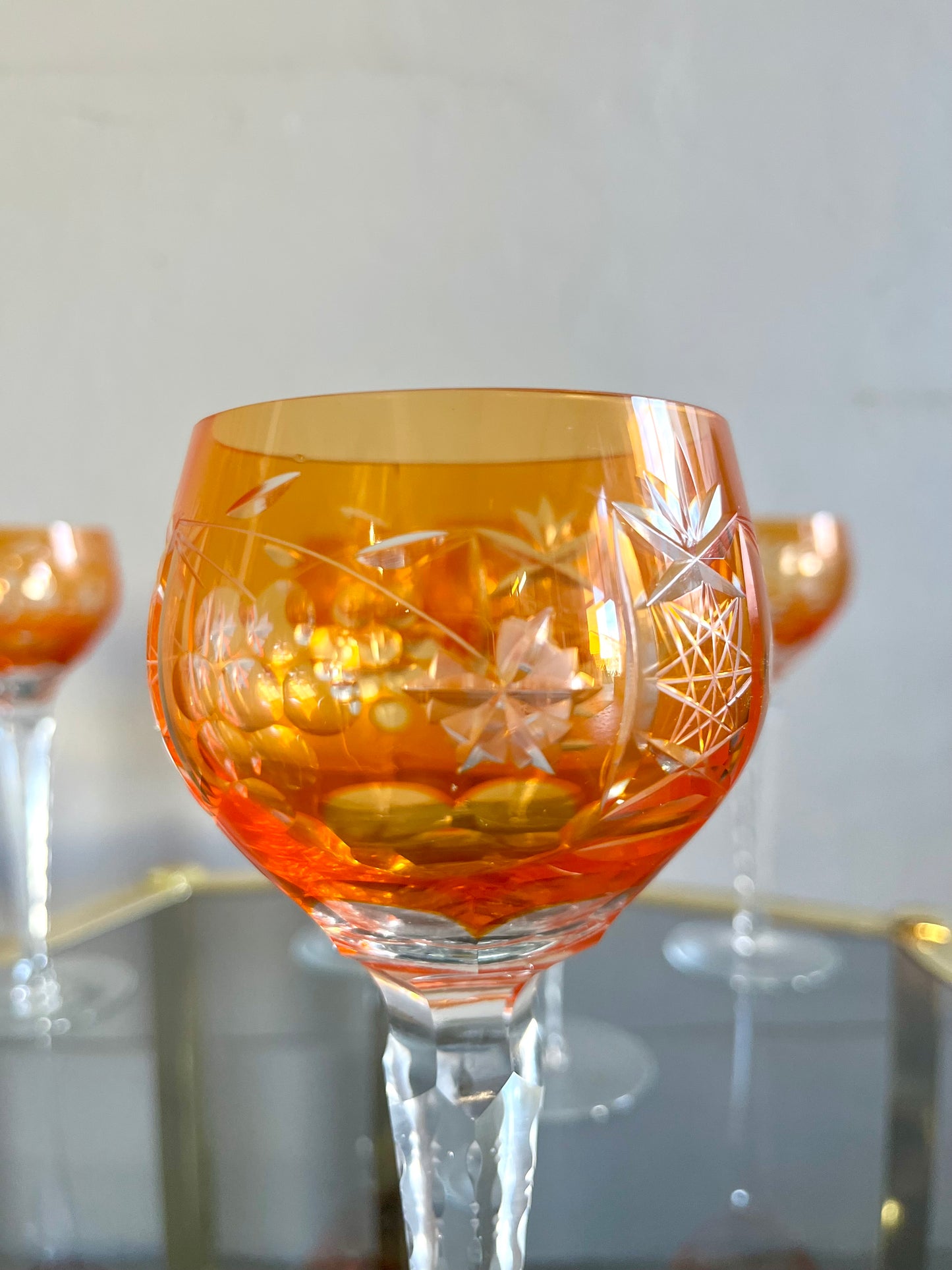 Verres à vin Römer orange en cristal taillé – lot de 5  Vaisselle Patine