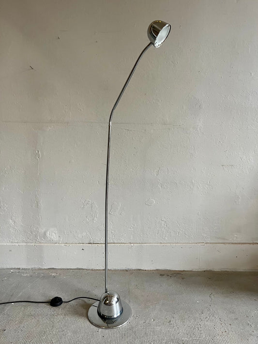 Lampadaire vintage chromé   Patine