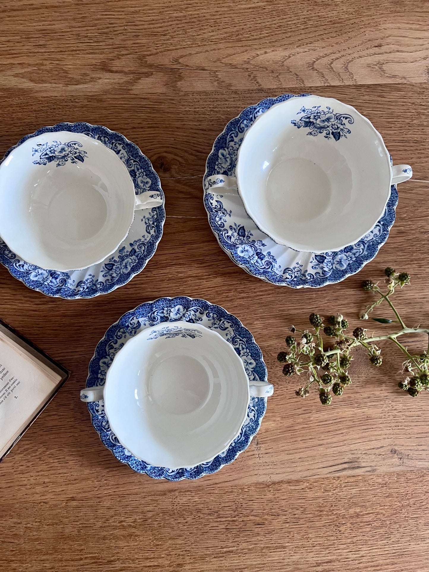 Tasses à thé anglaises avec coupelles- lot de 4  Vaisselle Patine