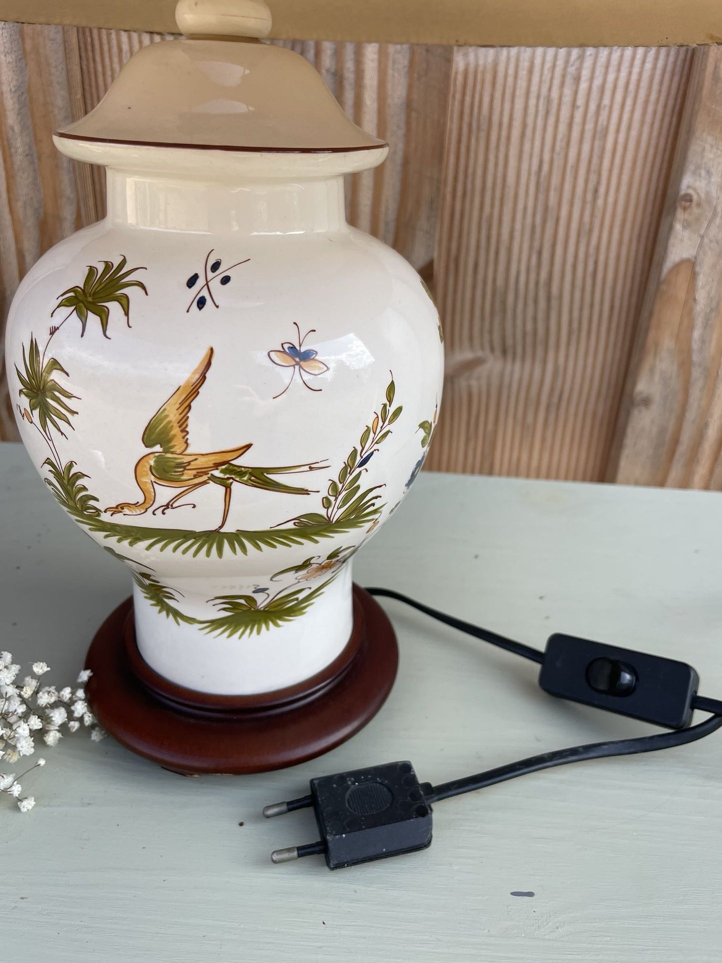 Lampe en porcelaine décor oiseau