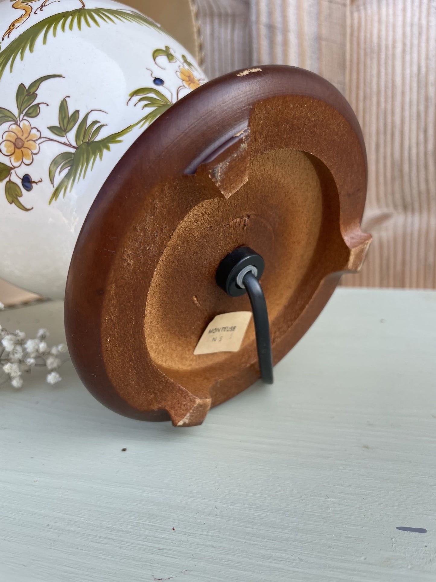 Lampe en porcelaine décor oiseau