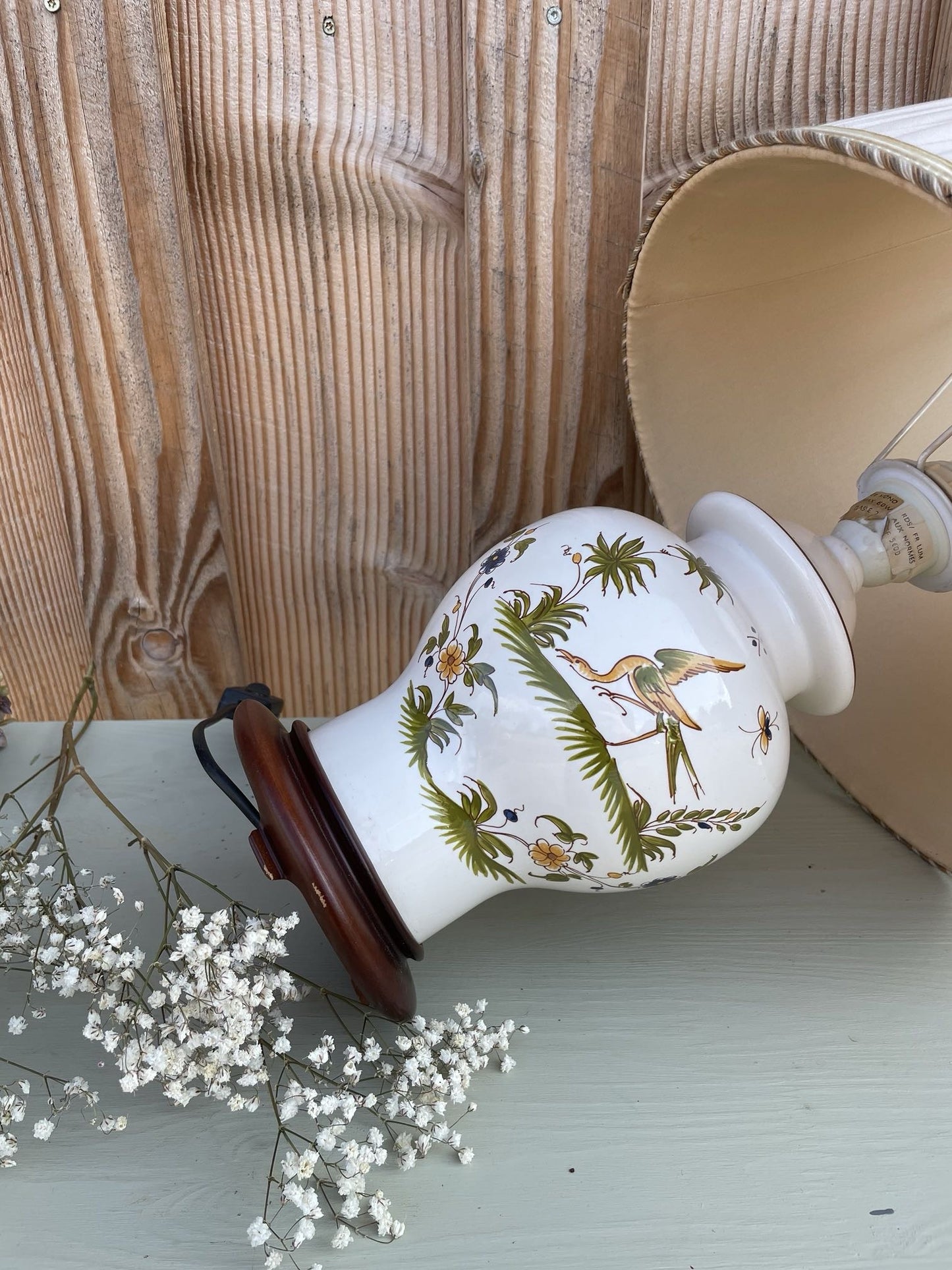 Lampe en porcelaine décor oiseau