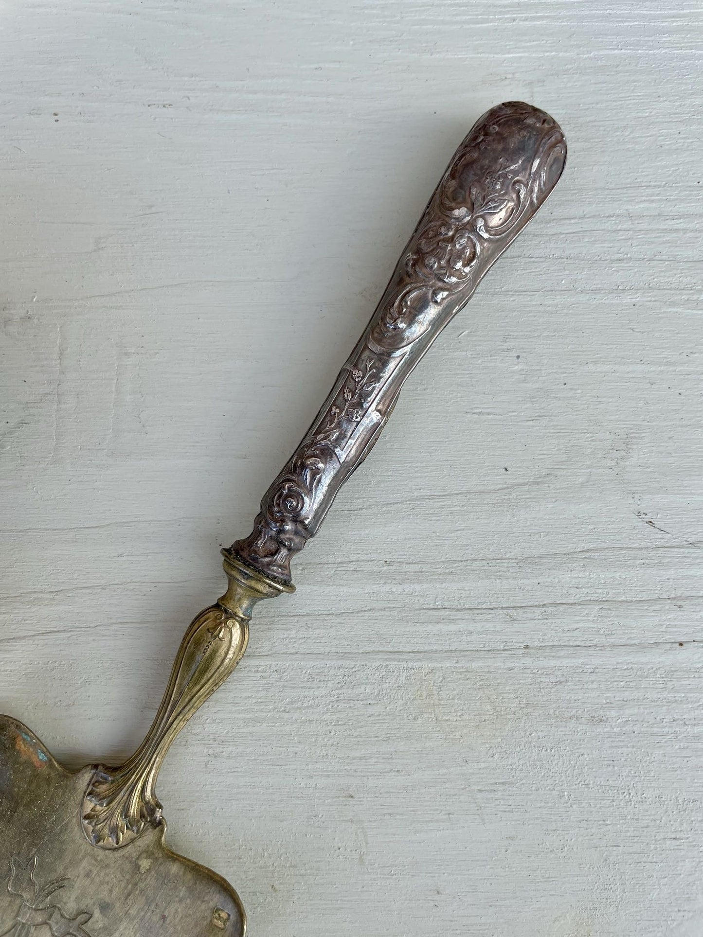 Pelle à tarte gravée