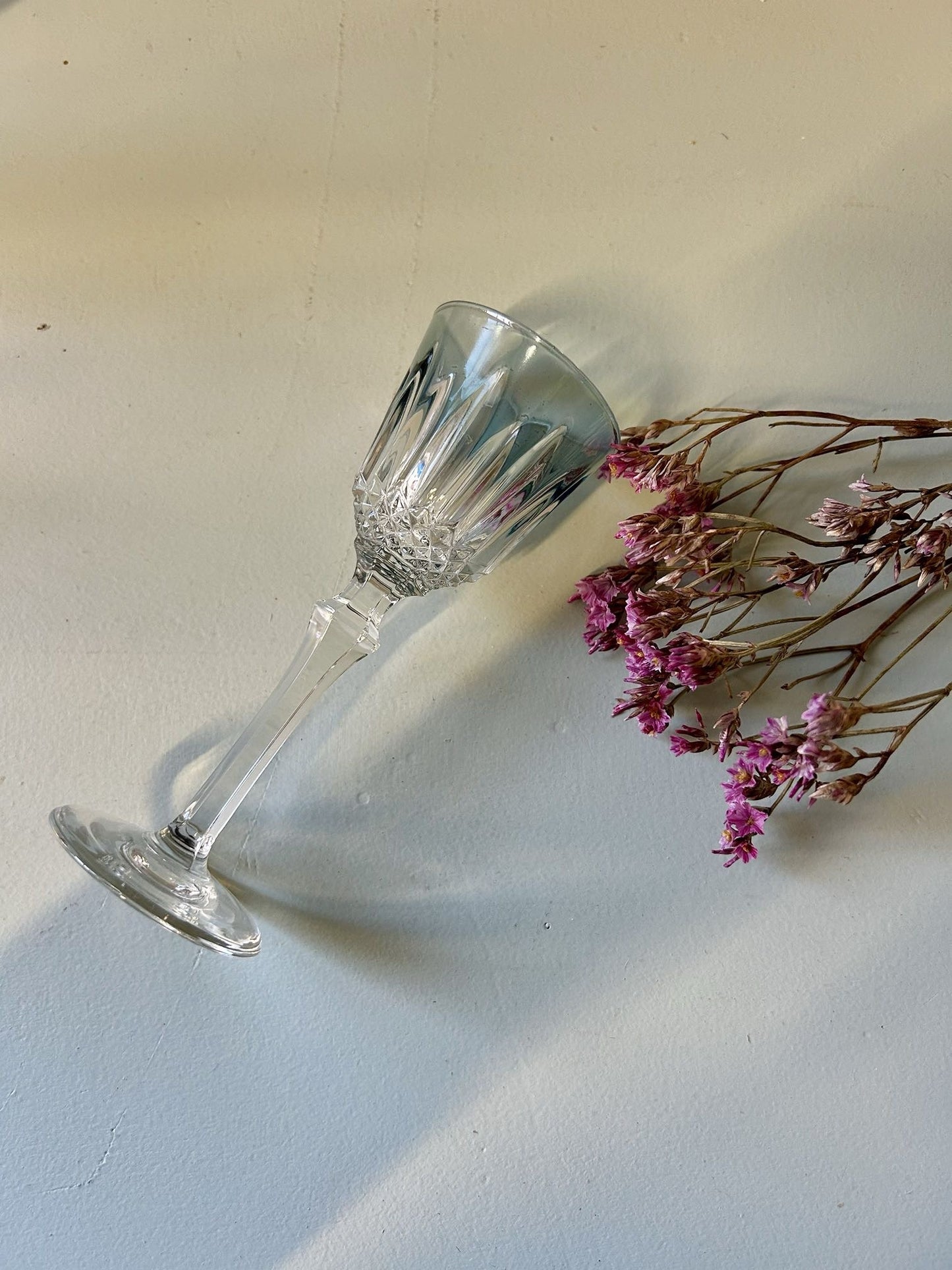 6 verres à digestif anciens en cristal taillé