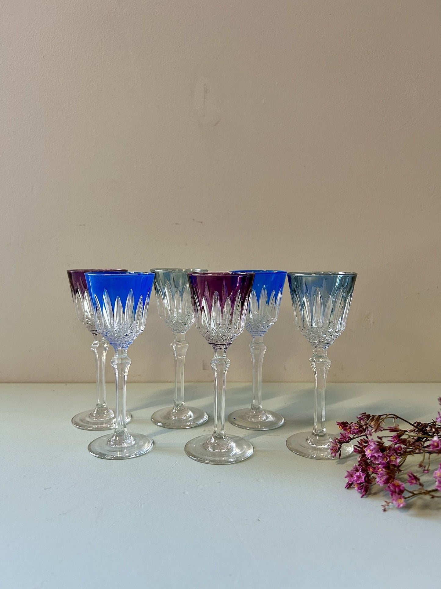 6 verres à digestif anciens en cristal taillé