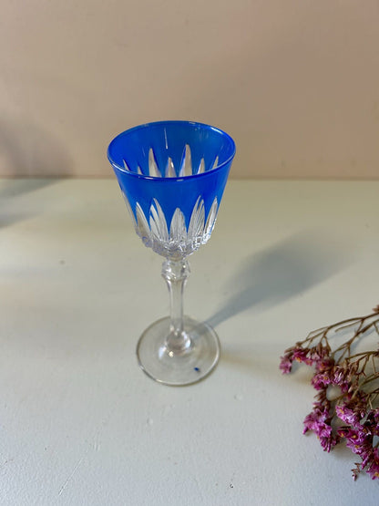 6 verres à digestif anciens en cristal taillé