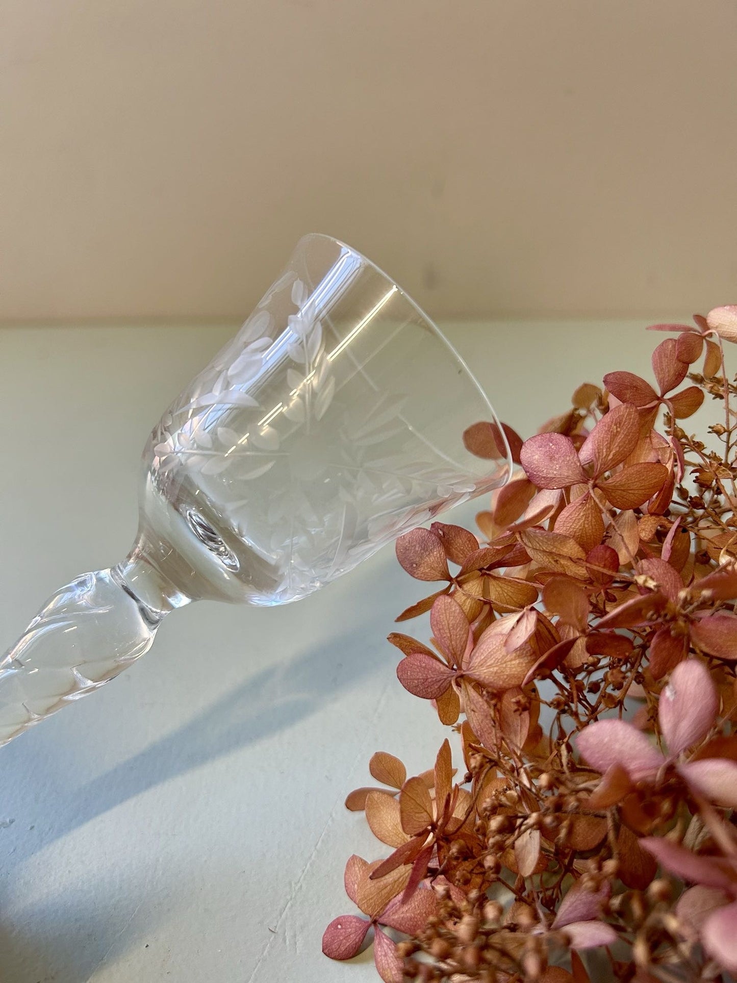 Verres à digestif anciens en cristal gravé - lot de 6