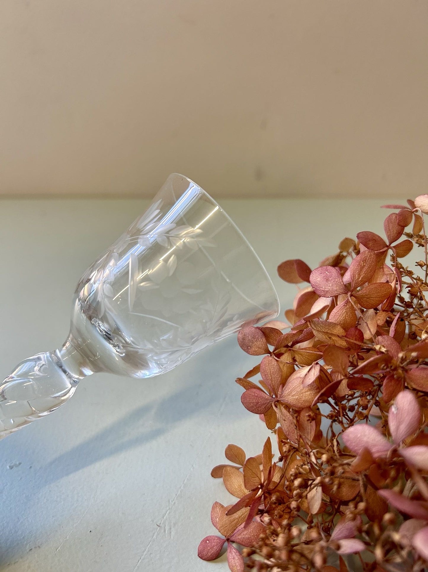 Verres à digestif anciens en cristal gravé - lot de 6