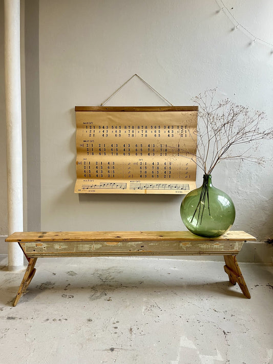 Banc ancien en bois patiné