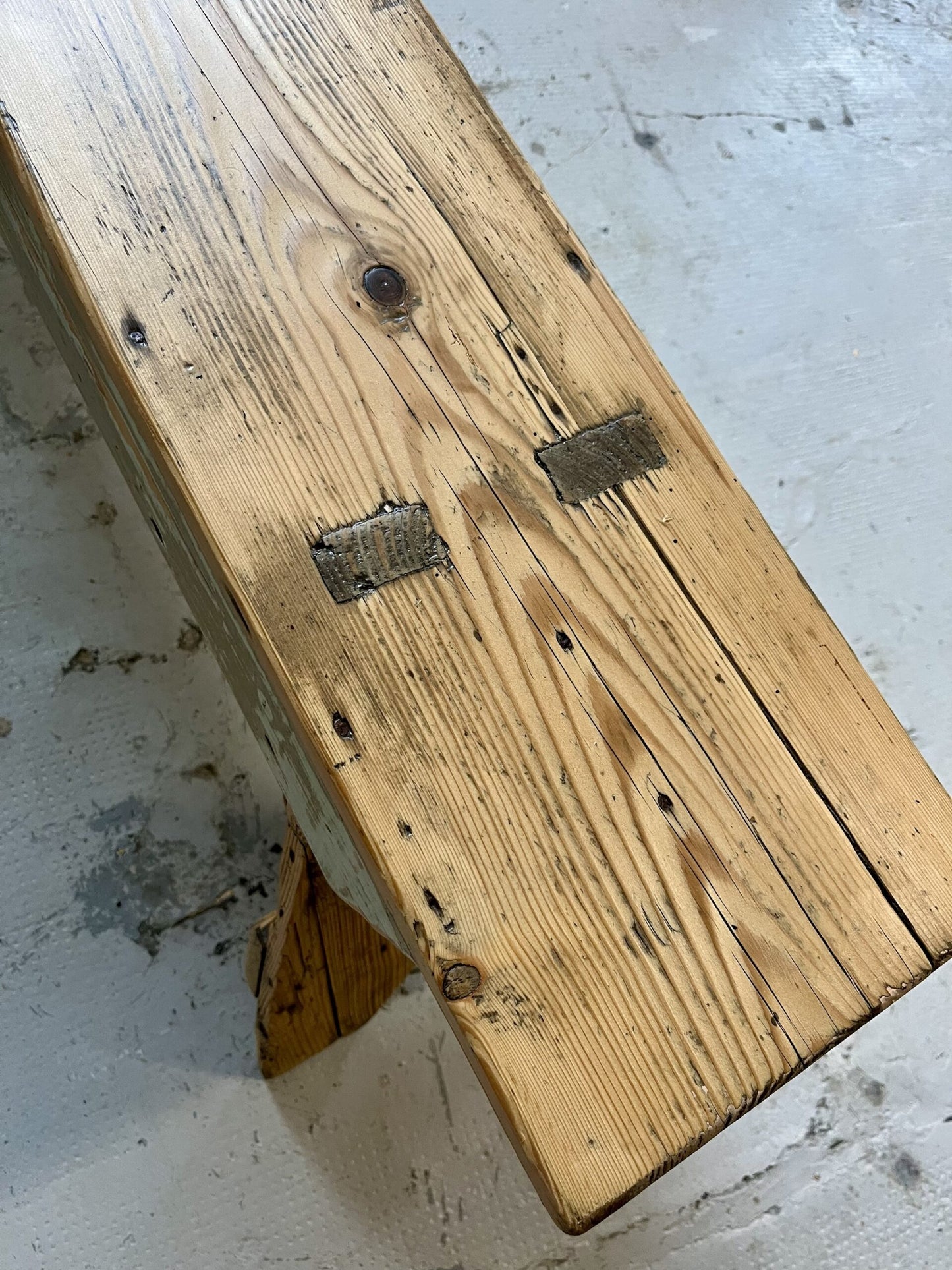 Banc ancien en bois patiné  Meubles Patine