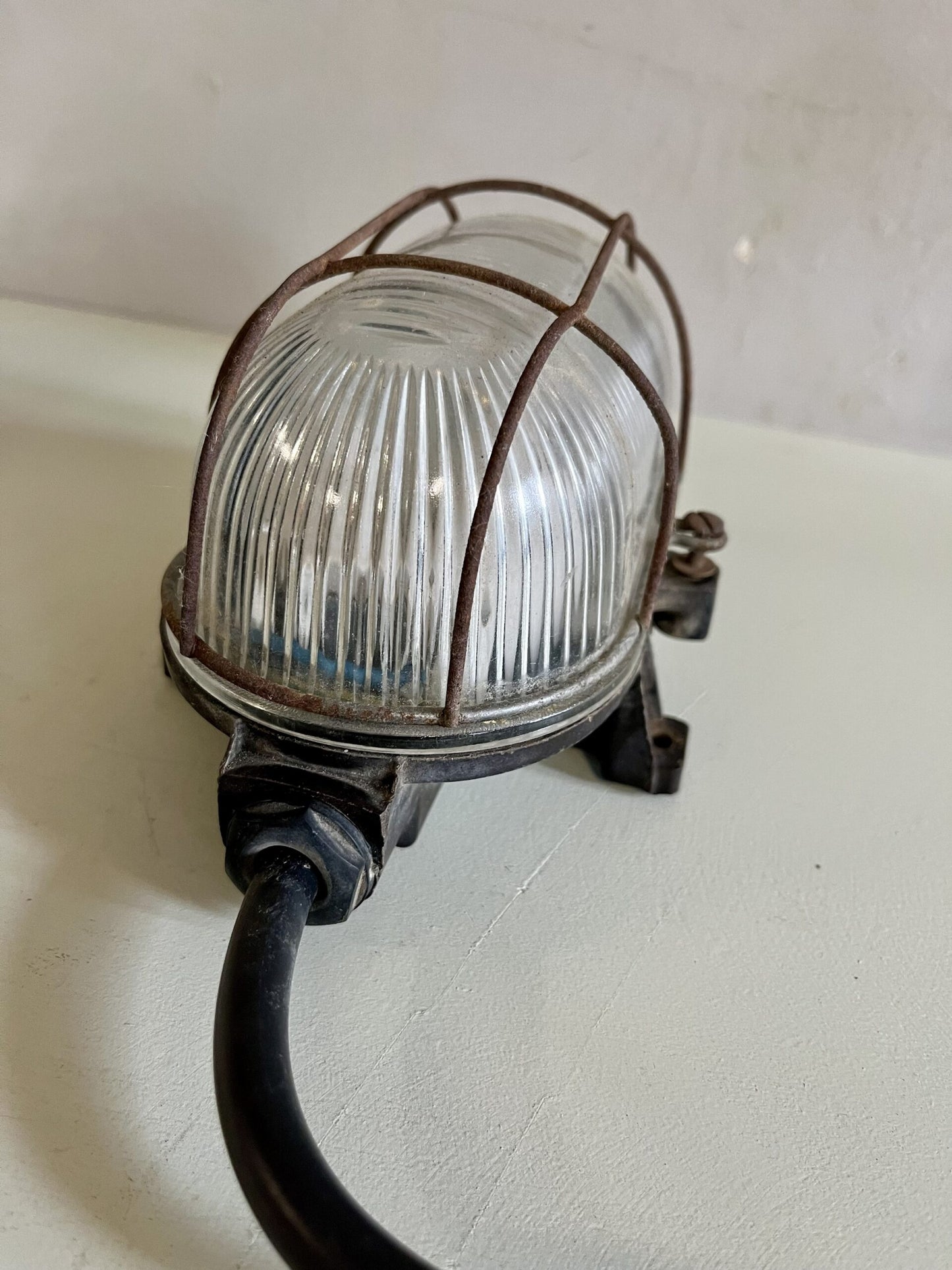 Applique murale industrielle