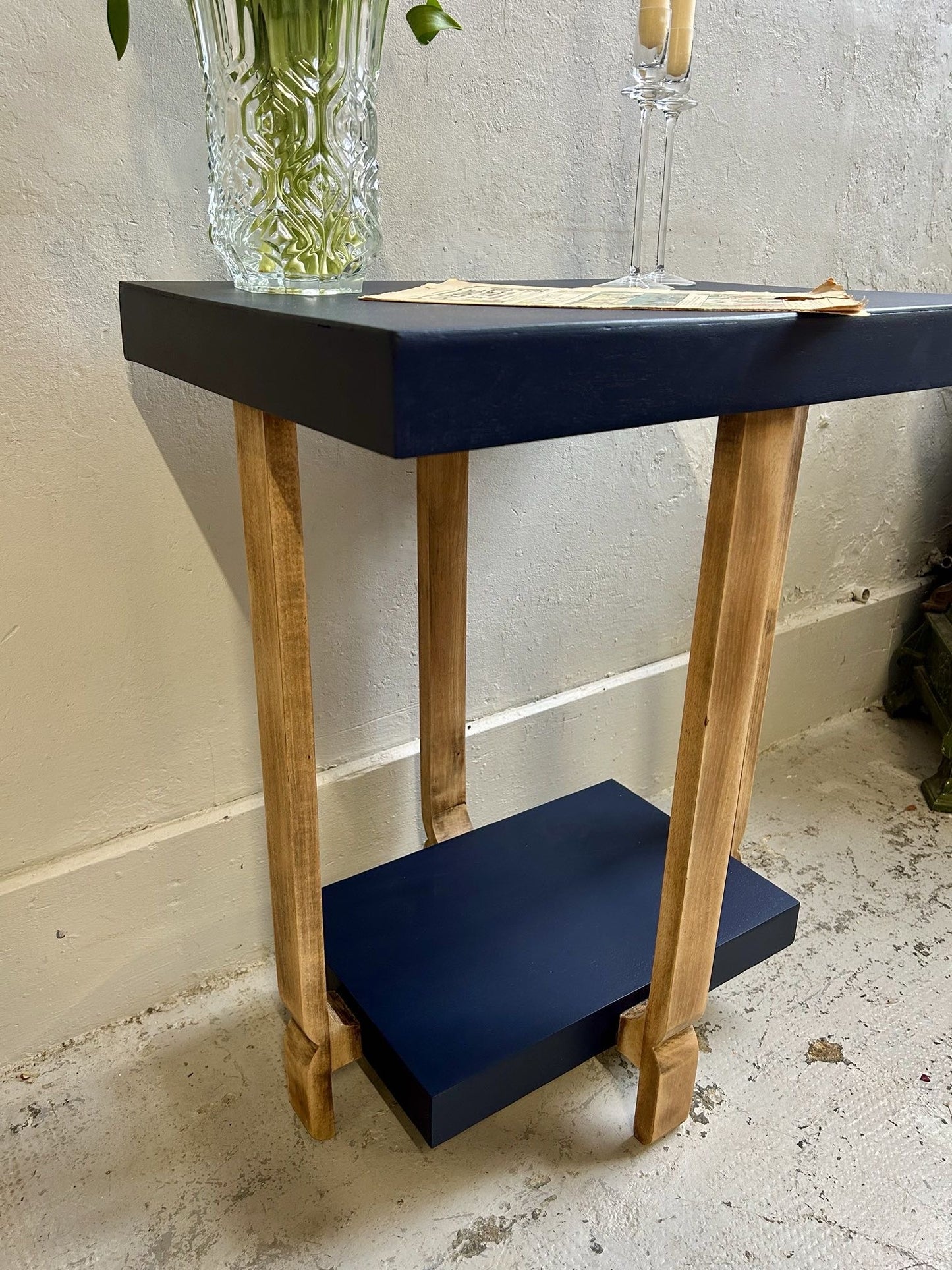 Guéridon Art déco bleu encre de chine