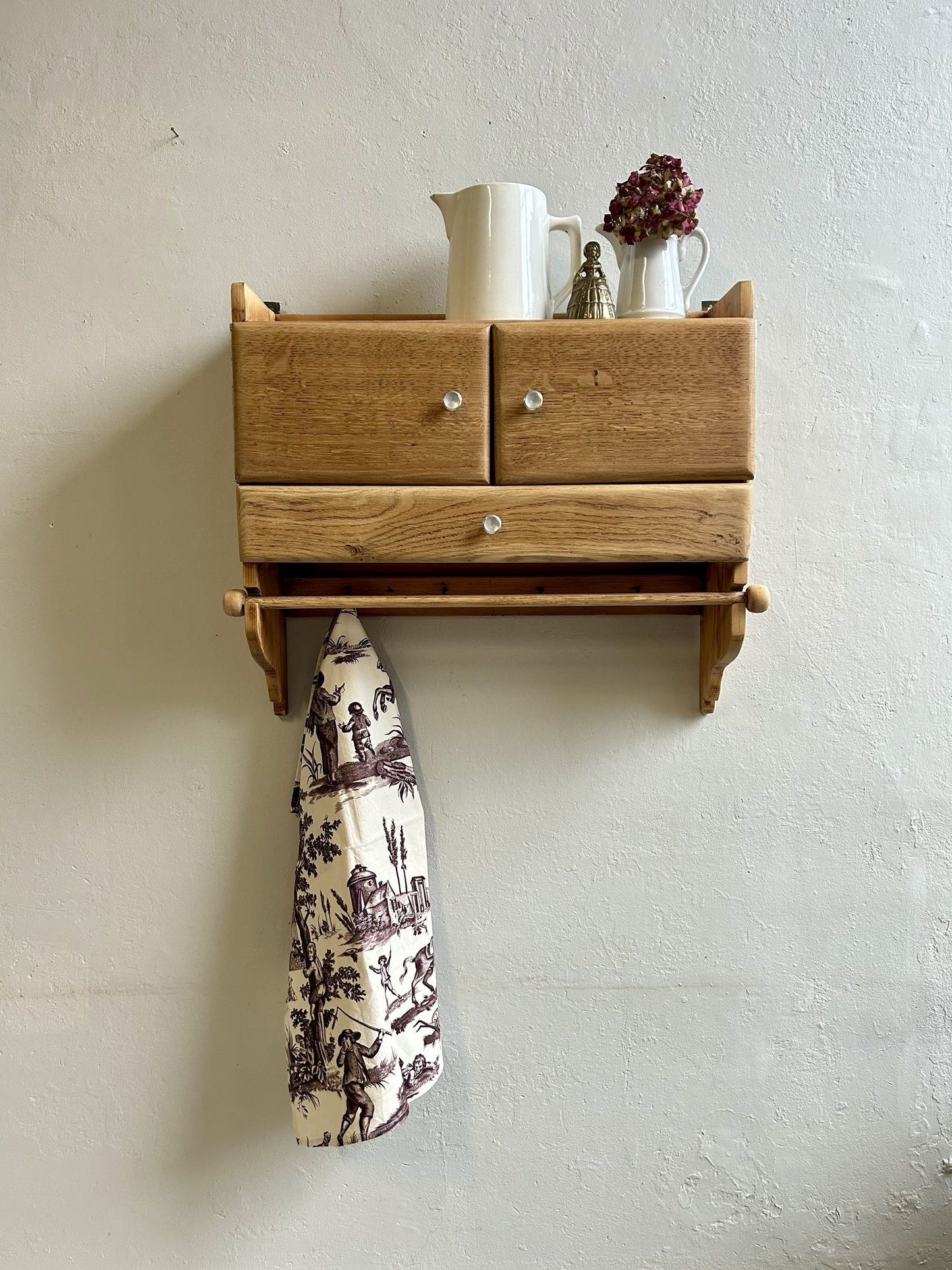 Étagère murale de cuisine en bois