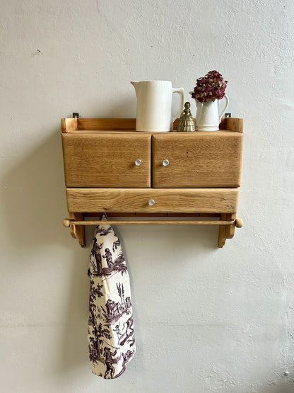 Étagère murale de cuisine en bois