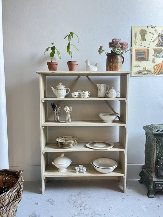 Étagère patinée