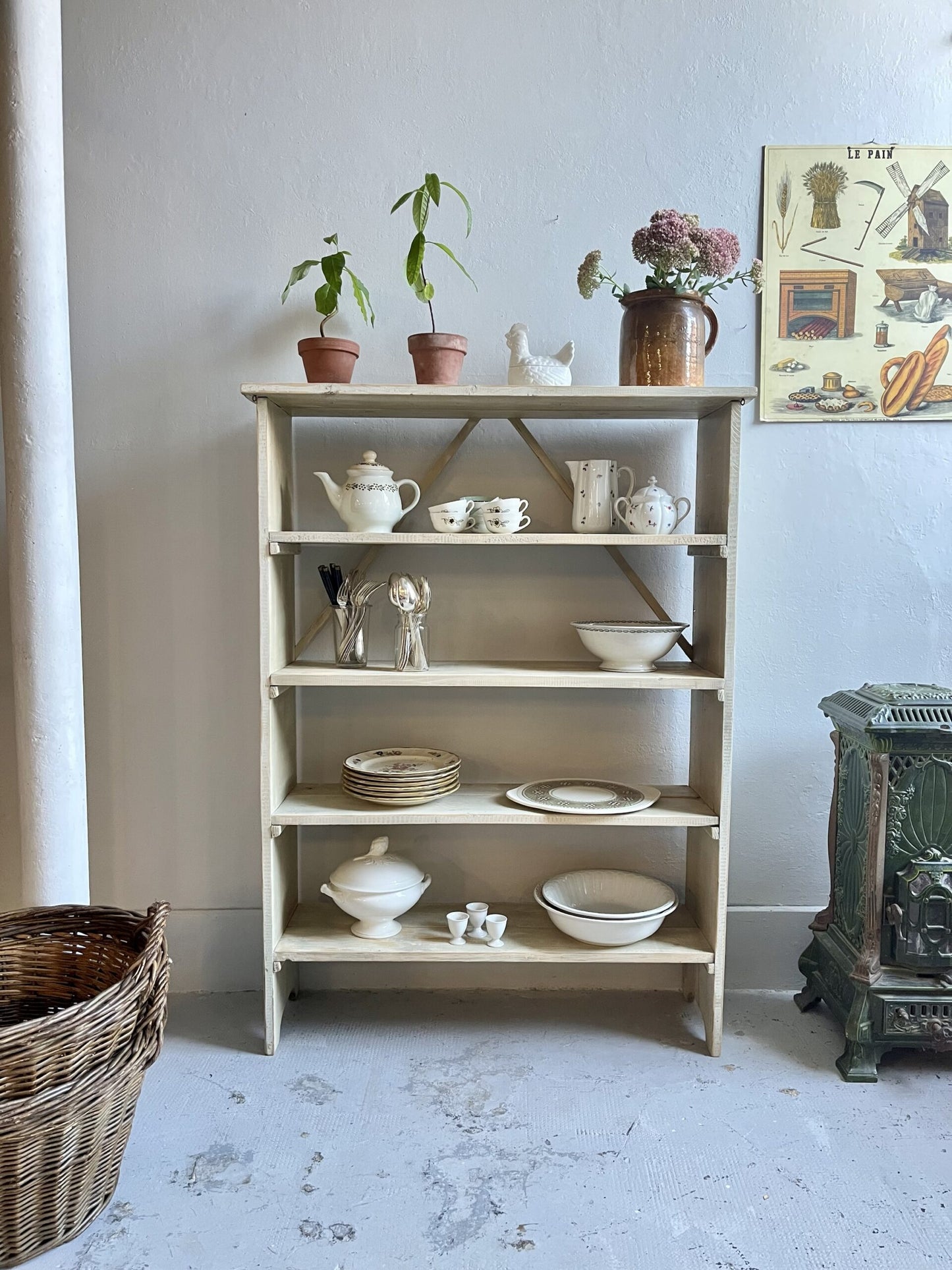 Étagère patinée