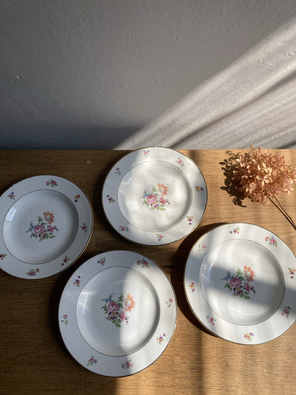4 Assiettes creuses en porcelaine Saint Amand