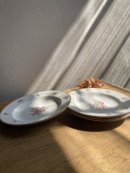 4 Assiettes creuses en porcelaine Saint Amand