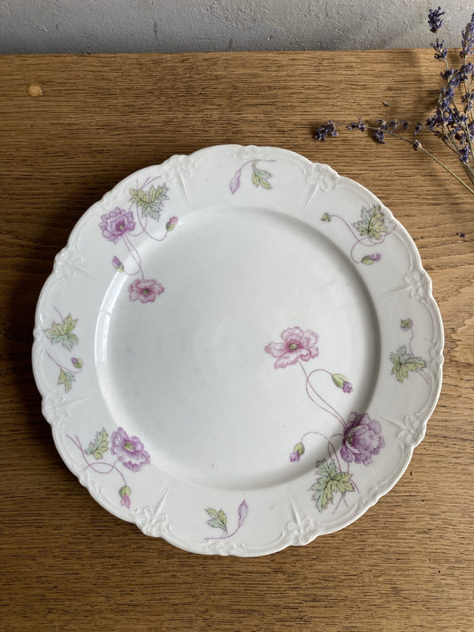 Plat rond en porcelaine