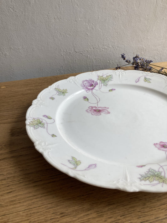 Plat rond en porcelaine