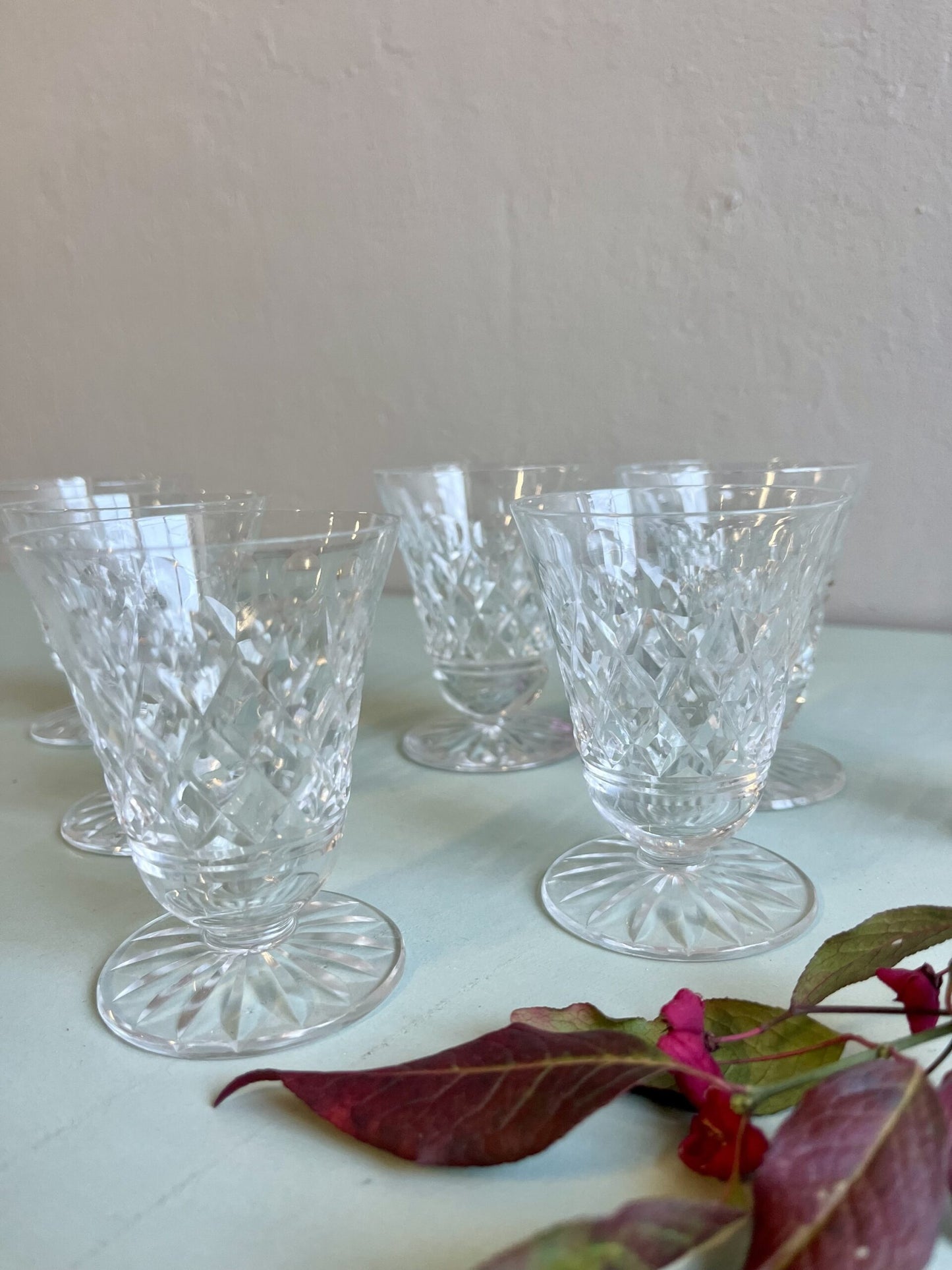 Verres à pieds en cristal ciselé - lot de 7