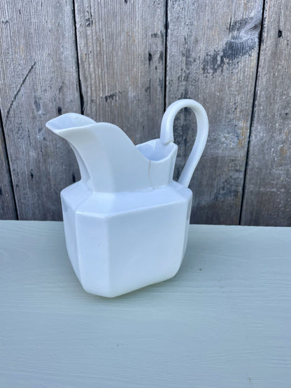 Petit pichet en céramique