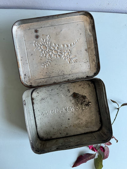 Boîte Maggi ancienne