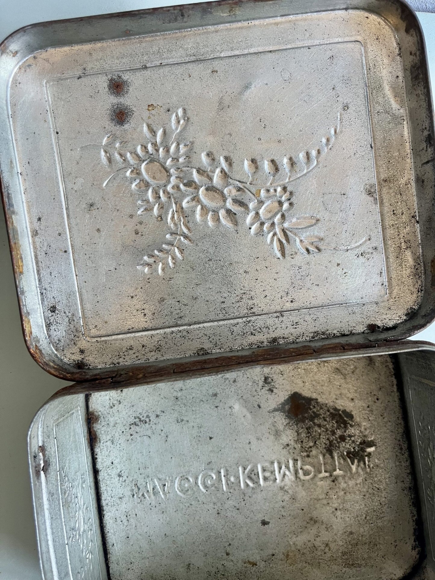 Boîte Maggi ancienne