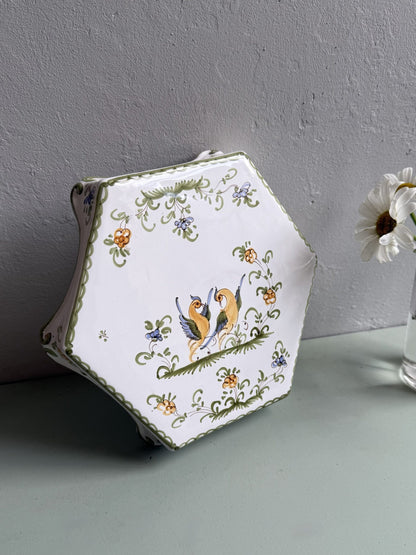 Dessous de plat en faïence de Moustiers