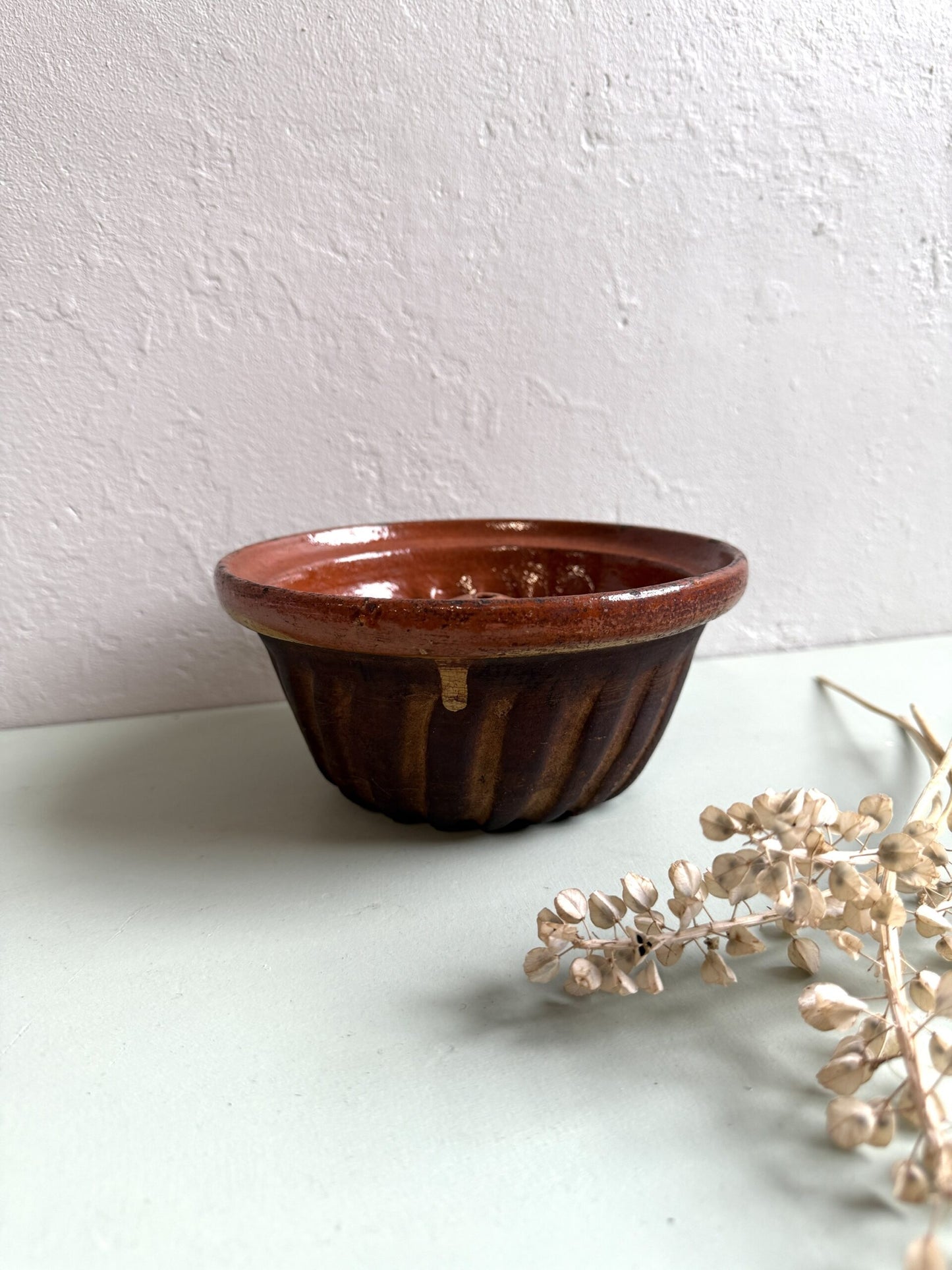 Petit moule à kougelhopf en terre cuite