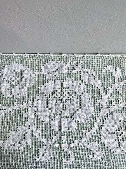 Napperon de fleurs brodé