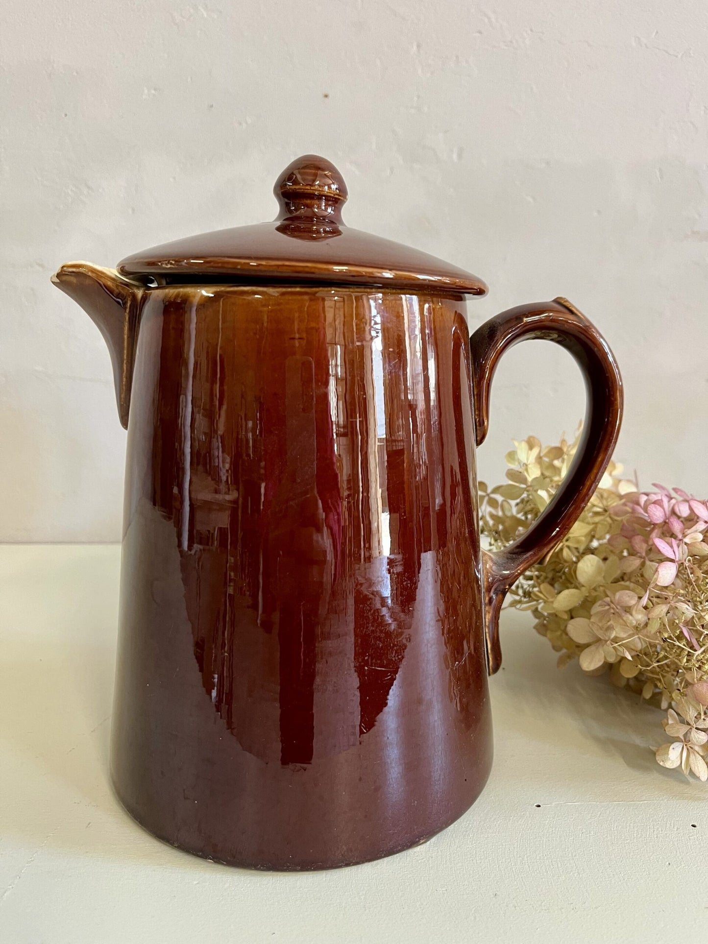 Pichet avec couvercle