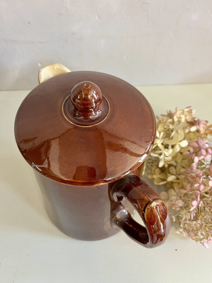 Pichet avec couvercle