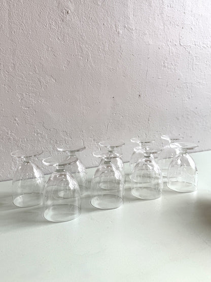 Lot de 9 verres gravés en cristal